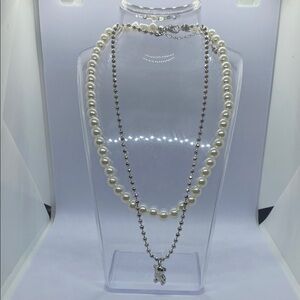 Elegant Pearl and Silver Necklace Set